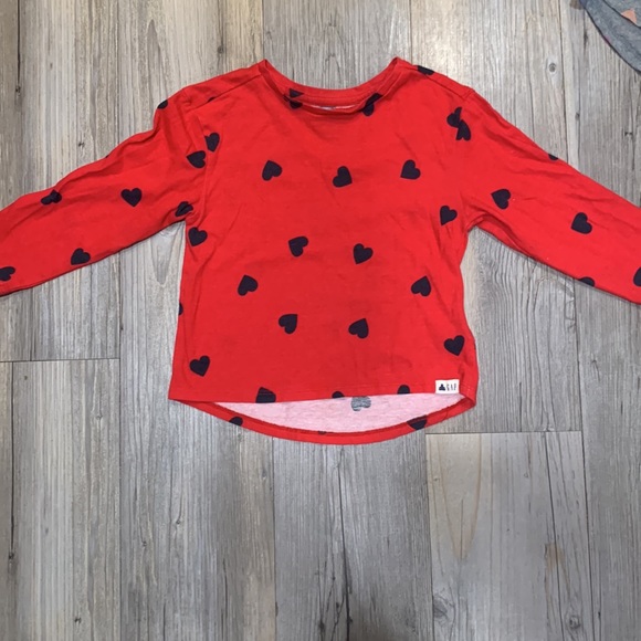3T Valentine’s long sleeved shirts - Picture 2 of 5